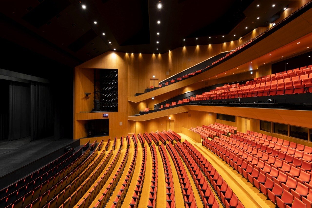 🎭 도쿄 다테모노 브릴리아 홀(도쿄 다테모노 브릴리아 호루)